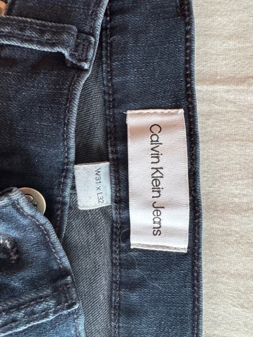 Calvin klein traperice