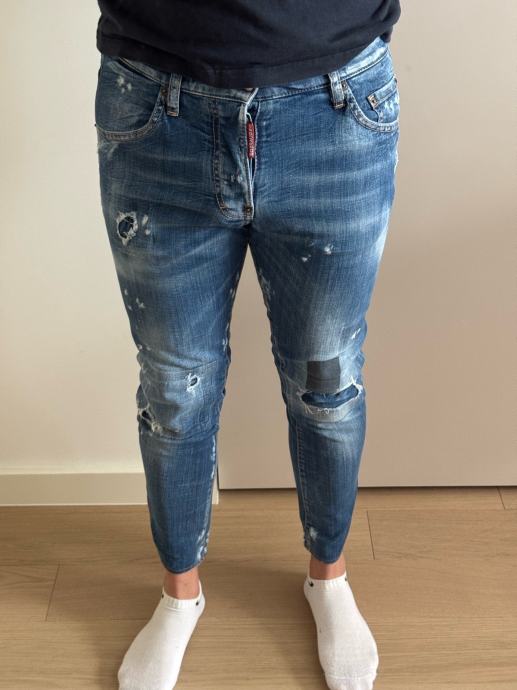 Dsquared 2 jeans br 46 hlaće