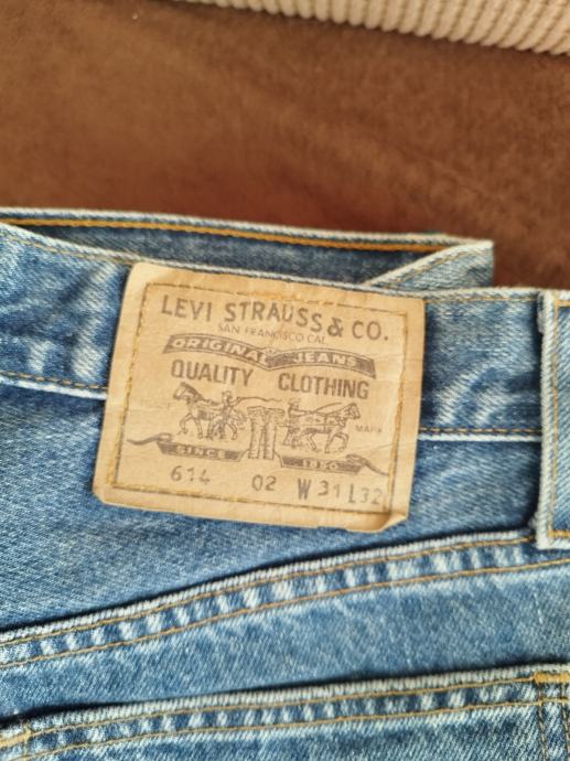 Levis traperice 614