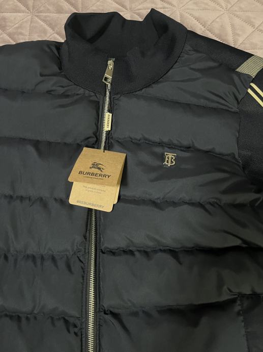 BURBERRY jakna nova