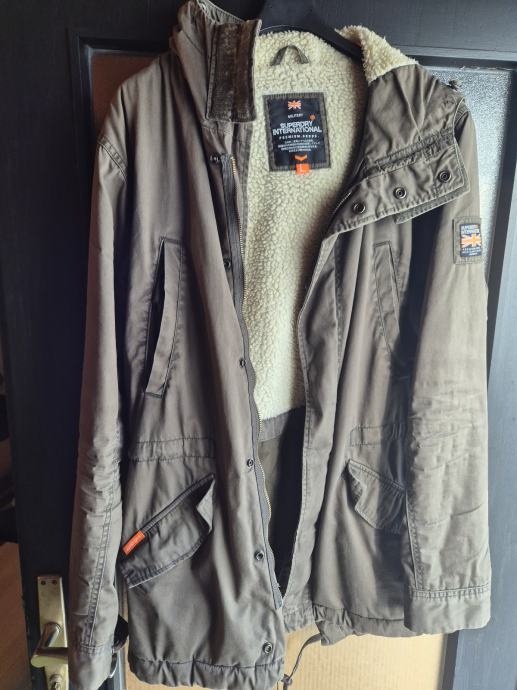 Superdry  parka vel L