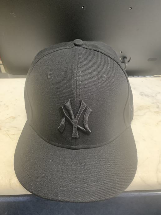 Nova New York Yankees Crna Kapa (8'' = 63.5 cm)