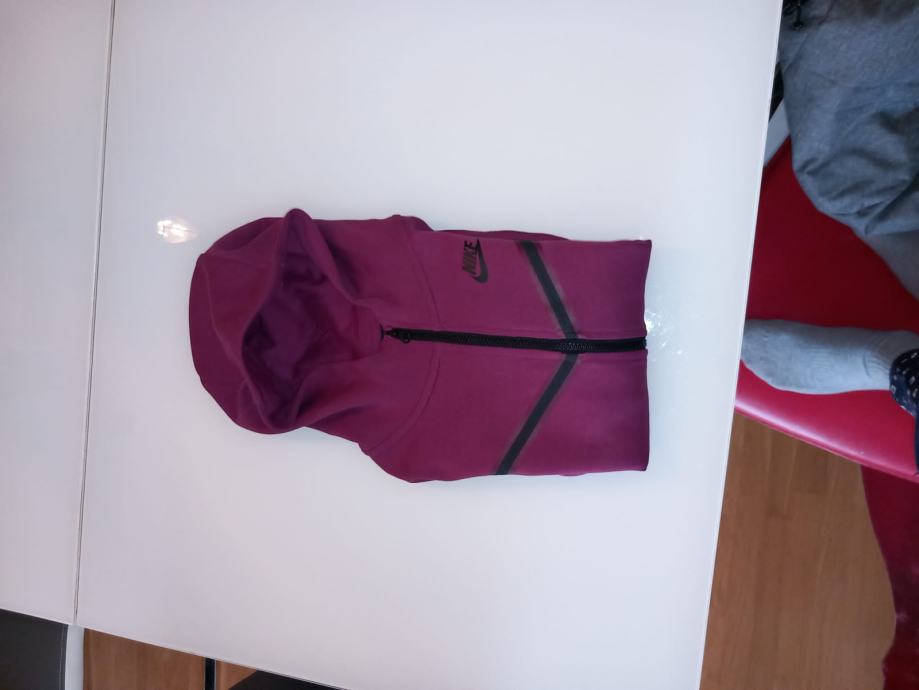 Djeciji Tech Fleece original kao novi