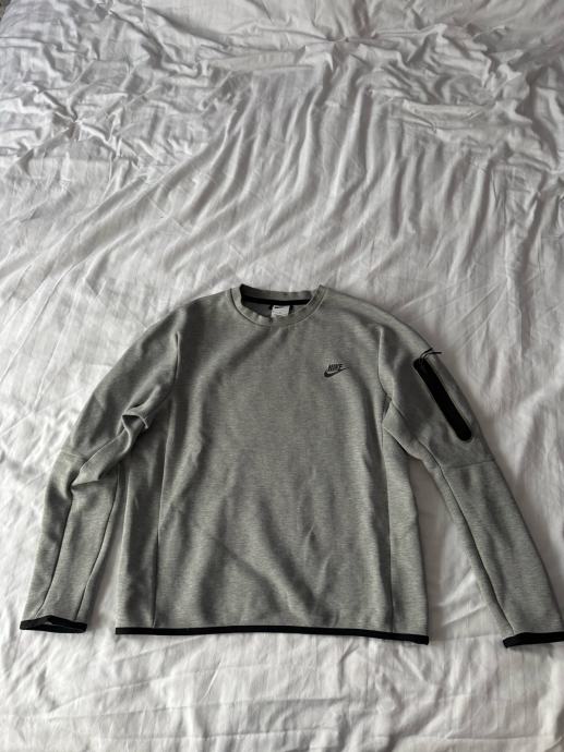 Nike Tech Fleece majica M