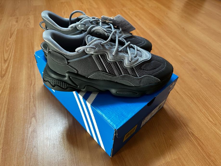 Adidas ozweego clearance 42