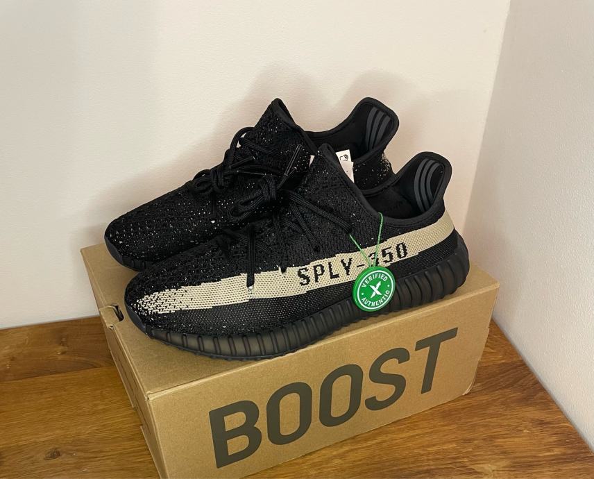 Adidas Yeezy boost 350 V2 “Oreo”