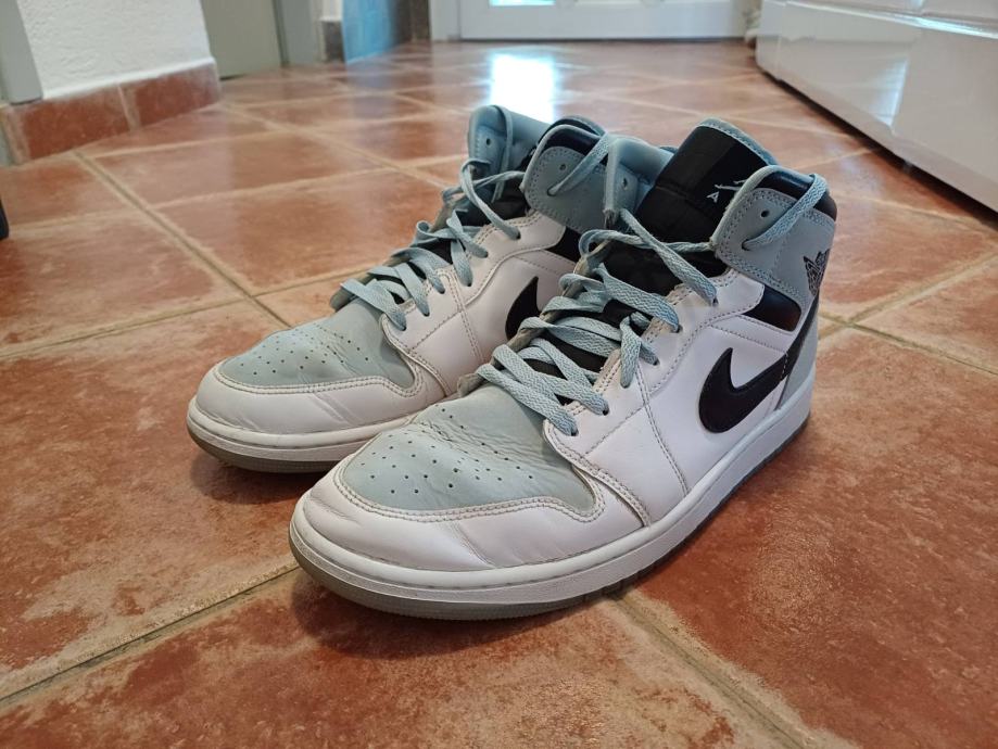 Air Jordan 1 Mid Ice Blue