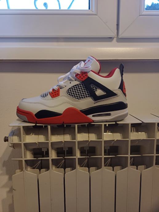 AIR JORDAN 4 RETRO FIRE RED