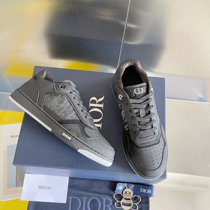 Dior b 27