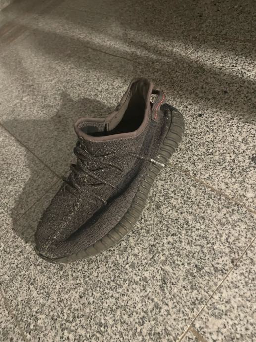 muške tenisice,crne yeezy 350