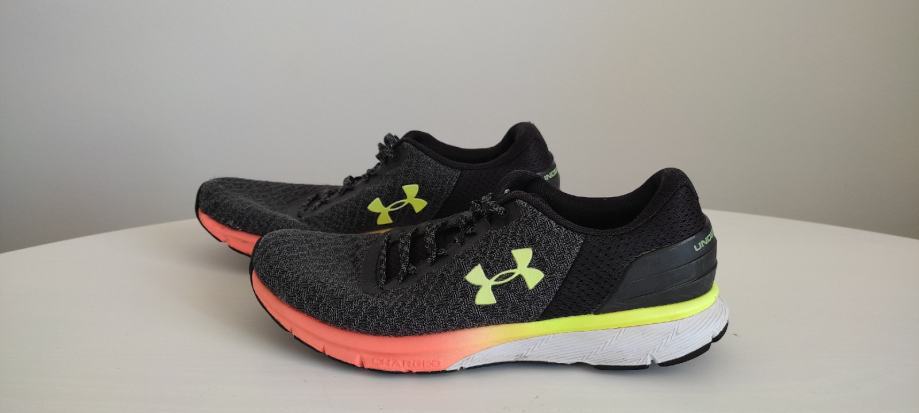 Muške tenisice za trčanje Under Armour br.42