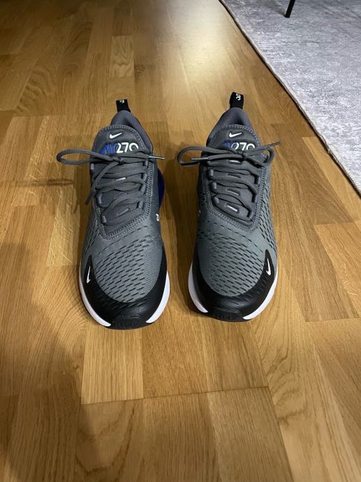 Nike air max 270, br. 45.5