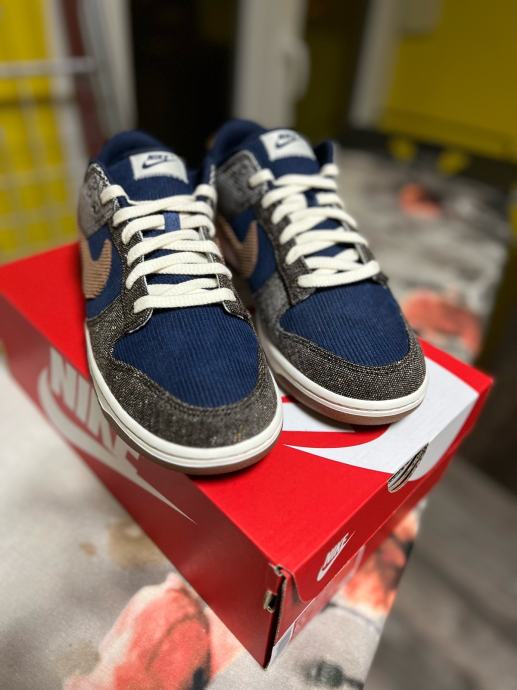 Nike DUNK low PRM