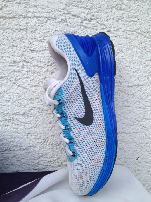 nike lunarglide 44