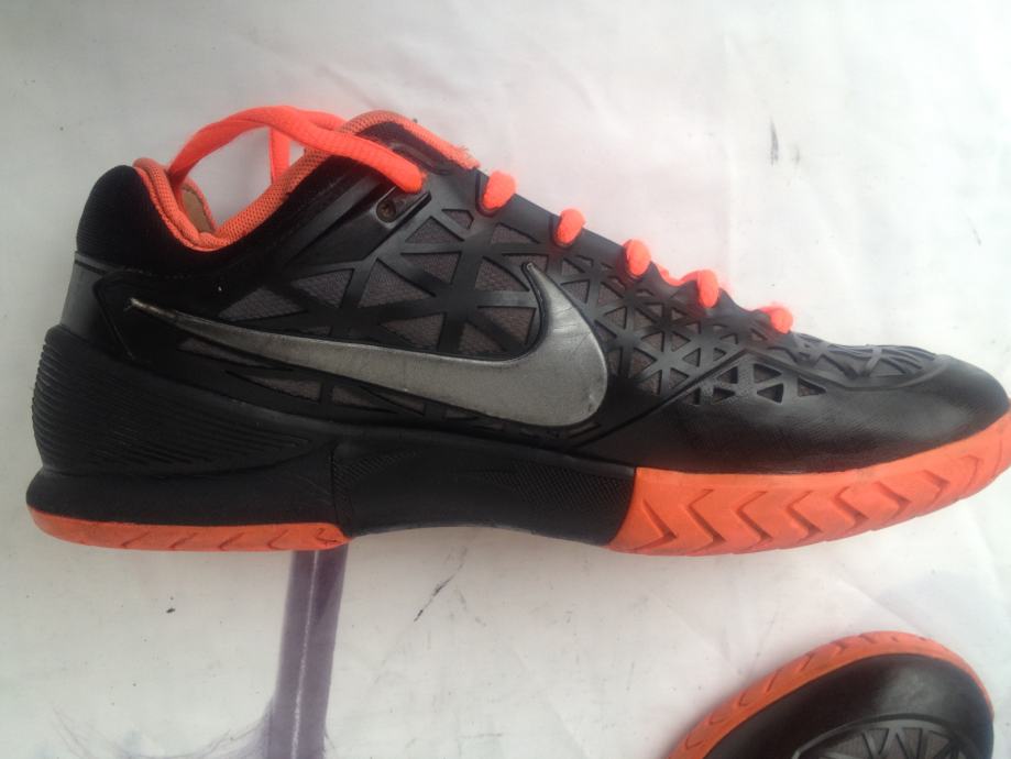 nike zoom cage 2 price