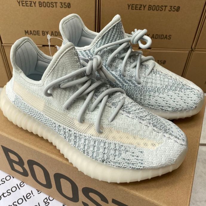 Yeezy 350 SVI MODELI