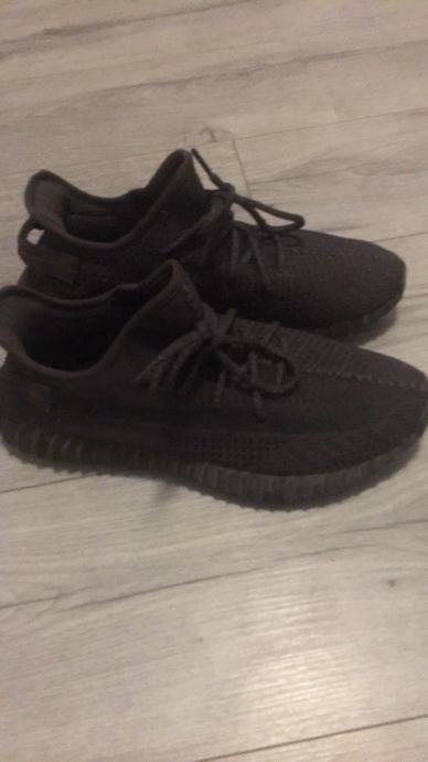 Stockx yeezy best sale black non reflective