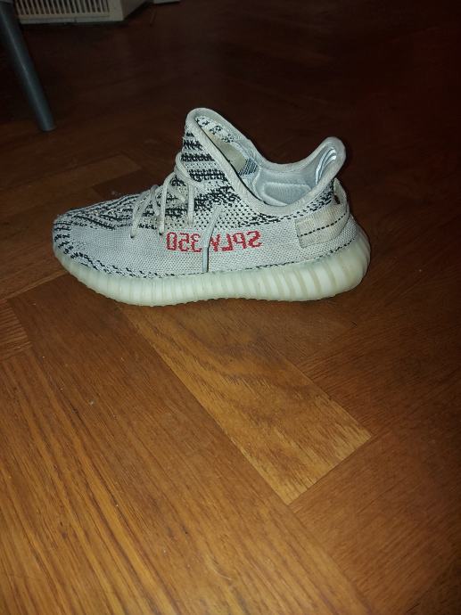 Yezzy 350 prave broj 39