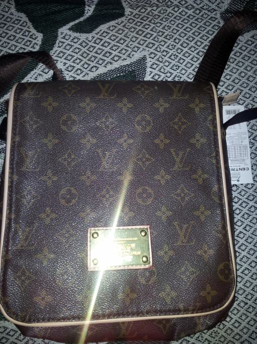 Muska Louis Vuitton torbica