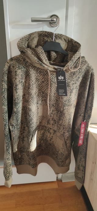 Nova Alpha Hoody Camo s etiketom