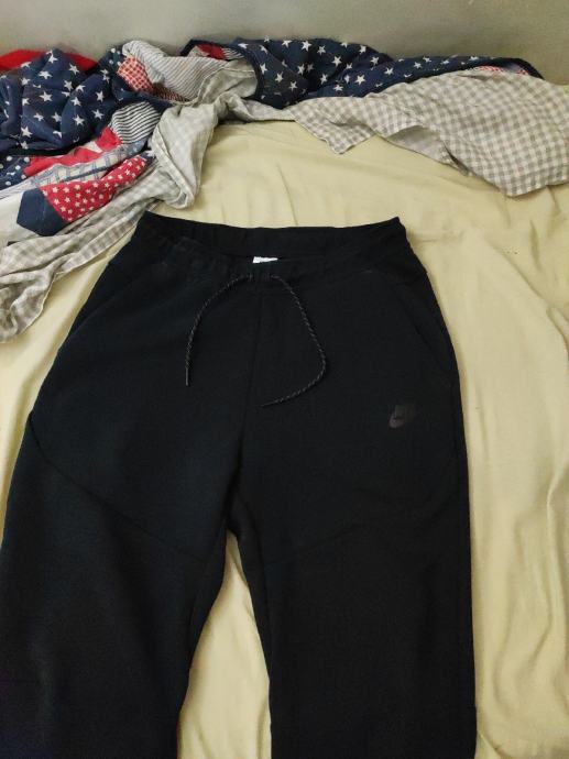 Nike tech fleece