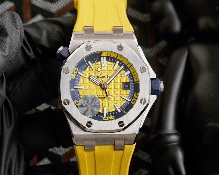 Audemars Piguet Royal Oak Offshore Diver Yellow automatski muški sat