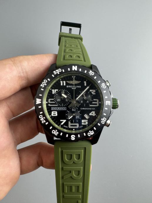 Muški sat Breitling Endurance PRO Green s kvarcnim mehanizmom