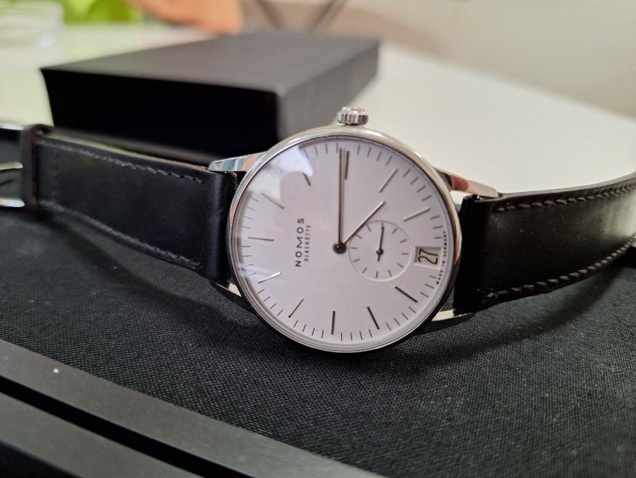 Nomos Orion 38 Datum Weiss