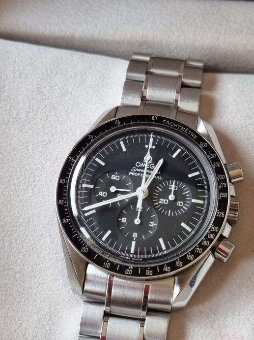 Omega Speedmaster Professional Moonwatch  1999