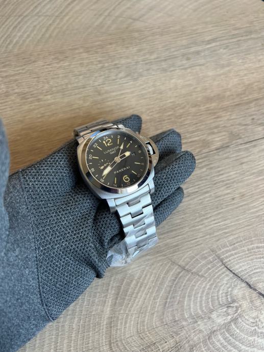 Panerai Luminor GMT