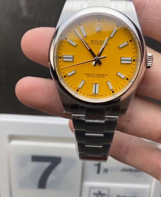 #Rolex #OysterPerpetual
EWF Oyster Perpetual Yellow Dial 41mm 904L Ste