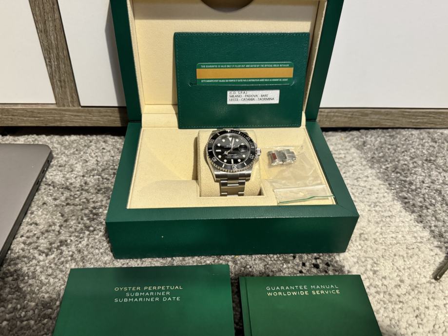 Rolex Submariner date  TOP STANJE ORIGINAL