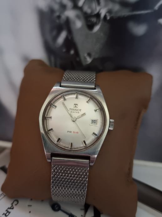 Rucni sat Tissot swiss