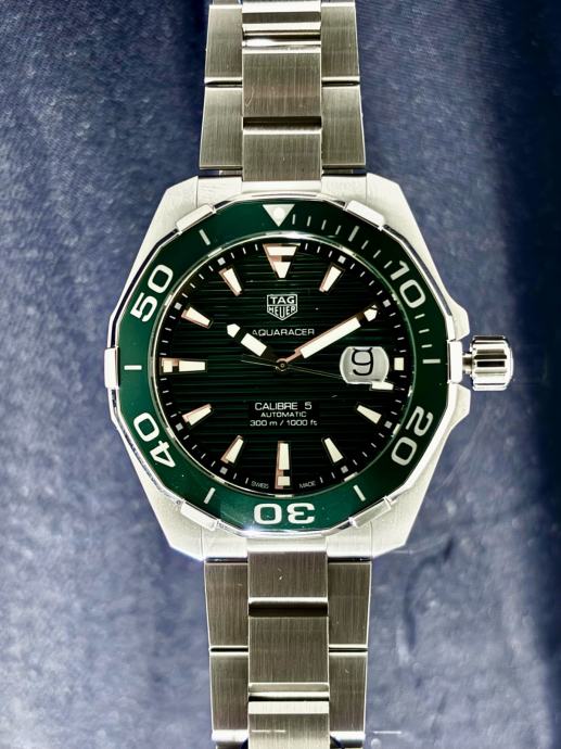 Tag Heuer Aquaracer “Hulk”