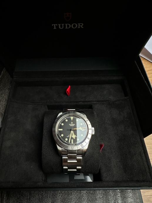 Tudor black bay pro