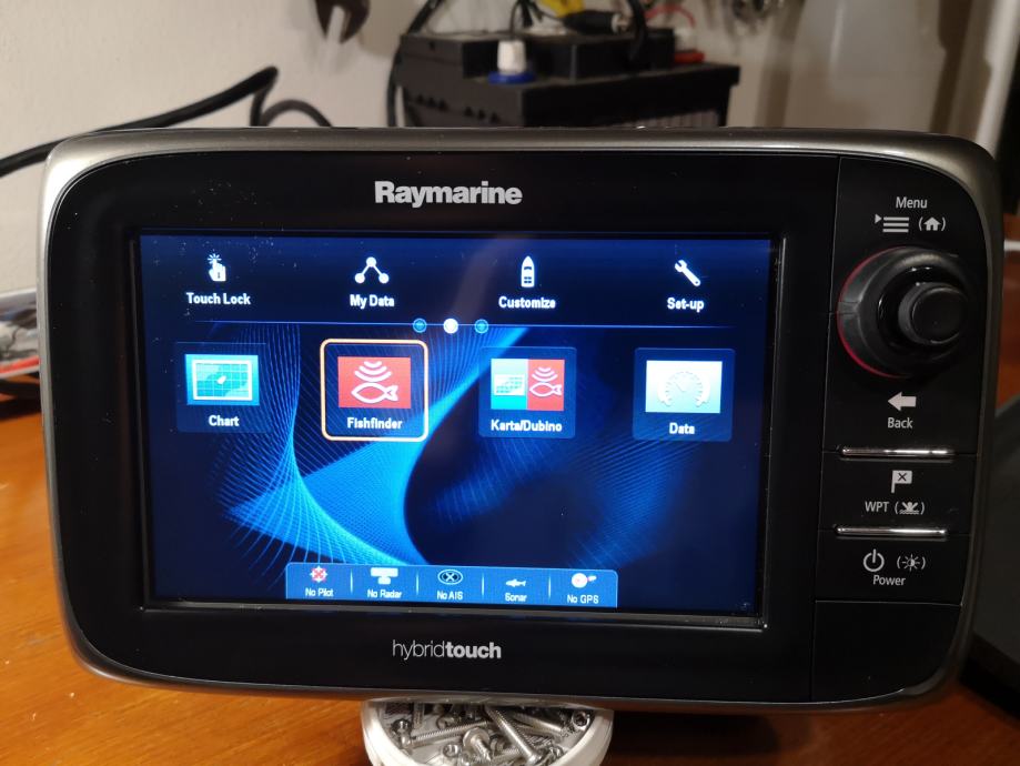 Raymarine e7 hybrid touch + Airmar P58 600w