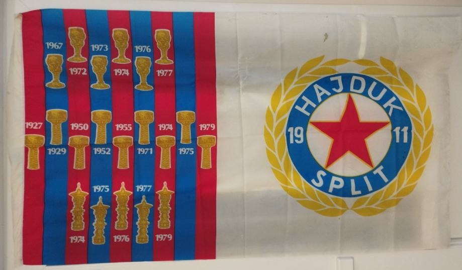 074) Hajduk stara zastava