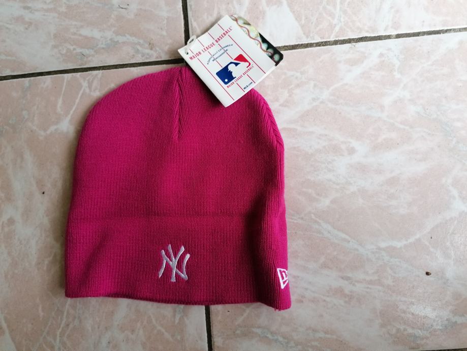 New York Yankees New Era beanie