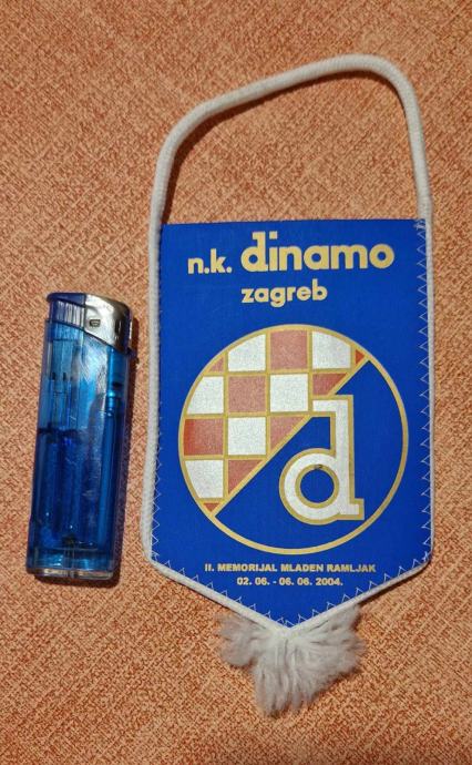 NOGOMET NK DINAMO ZAGREB ZASTAVICA  MLADEN RAMLJAK TURNIR 2004