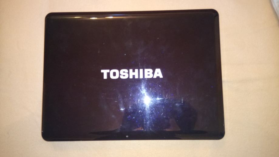 TOSHIBA SATELLITE A300 2 kom