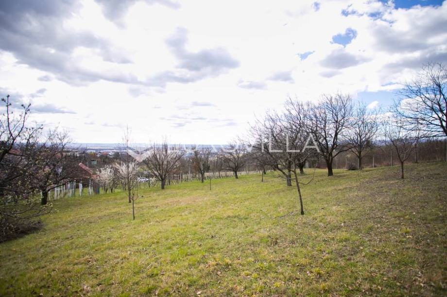 Zagreb, Borčec, građevinsko zemljište površine 1995 m2