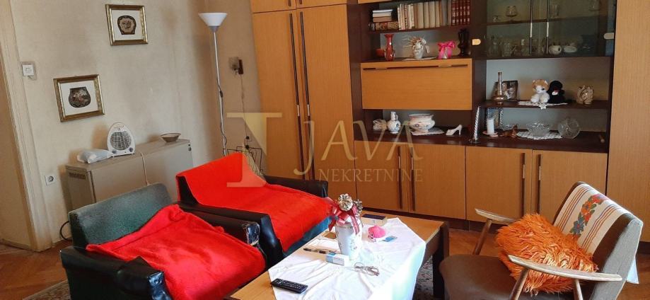 CENTAR 80 m2 - 2 ULAZA, MOGUĆNOST 2 APARTMANA! (prodaja)