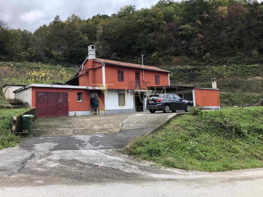 Cerovlje/Paz, kuća s 3000 m2 okućnice, mirno, u blizini svih sadržaja (prodaja)