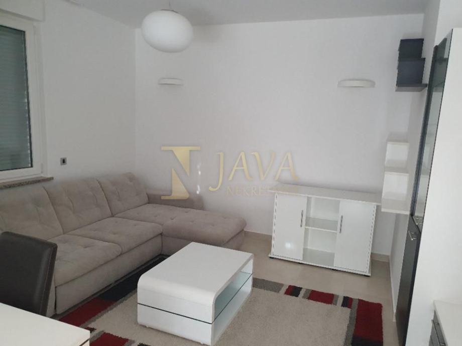 DRENOVA, 2 S KL, 62 M2, NAMJEŠTEN,  PARKING, TERASA (prodaja)