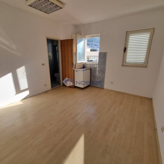 Dubrovnik, Batala, p. prostor/stan - 47m2, 2.kat, lift (prodaja)