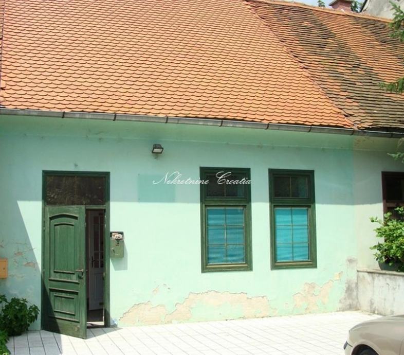 Varaždin: frizerski salon sa studio apartmanom (iznajmljivanje)