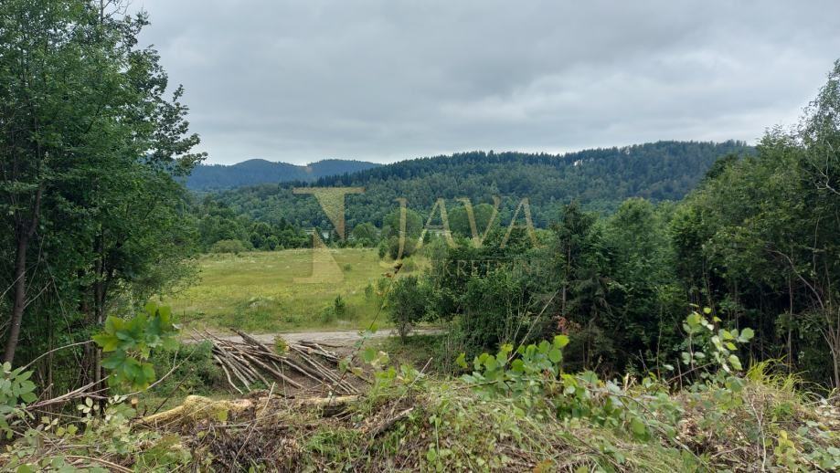 Fužine, Građevinsko zemljište s pogledom na jezero, 1035 m2