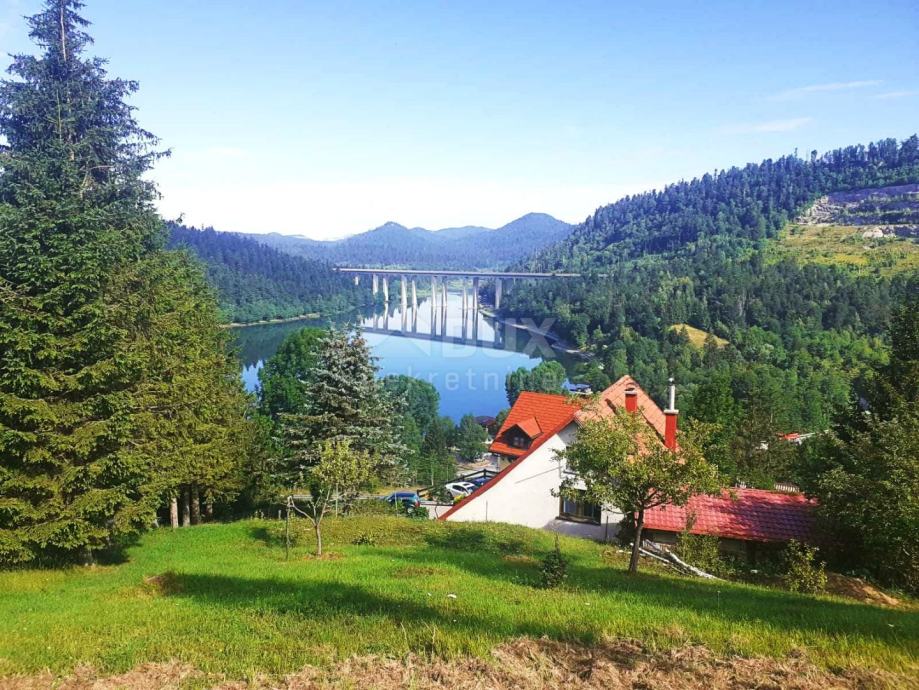 GORSKI KOTAR, FUŽINE - Građevinsko zemljište sa predivnim pogledom na