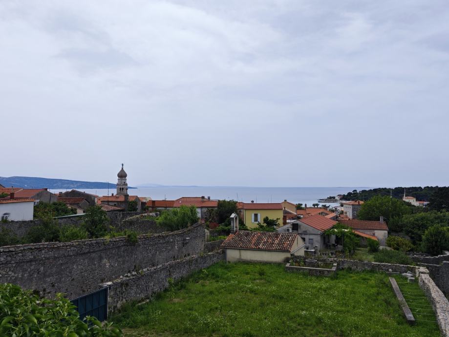 GRAD KRK - Samostojeća kuća u staroj jezgri (prodaja)