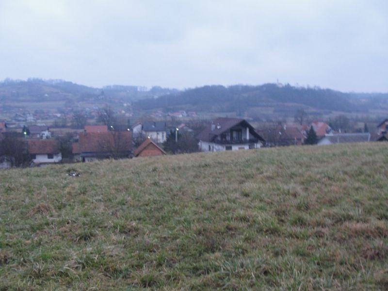 Građ. zemlj., Donja Stubica,900 m2 - ODLIČNA LOK. - MIR - POGLED !!!